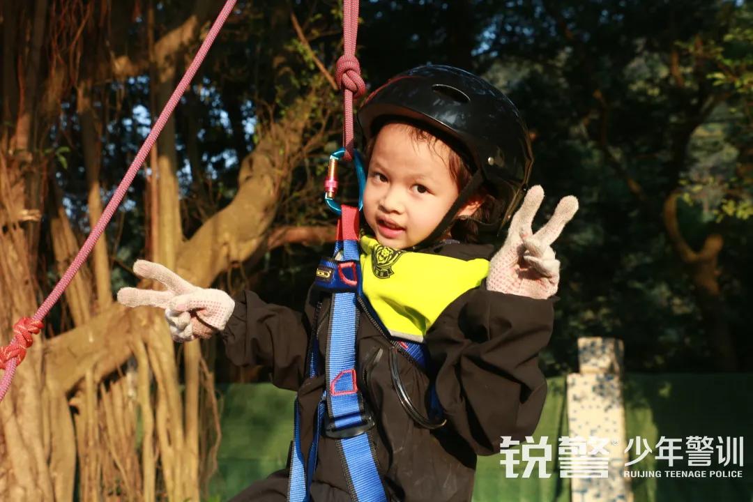 超越體(tǐ)育營圓滿結營：少(shǎo)年(nián)強中國(guó)強，堅定信念勇往直前
