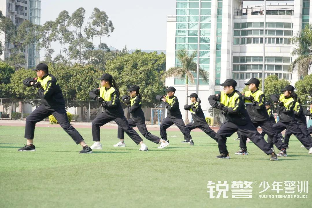 超越體(tǐ)育營圓滿結營：少(shǎo)年(nián)強中國(guó)強，堅定信念勇往直前
