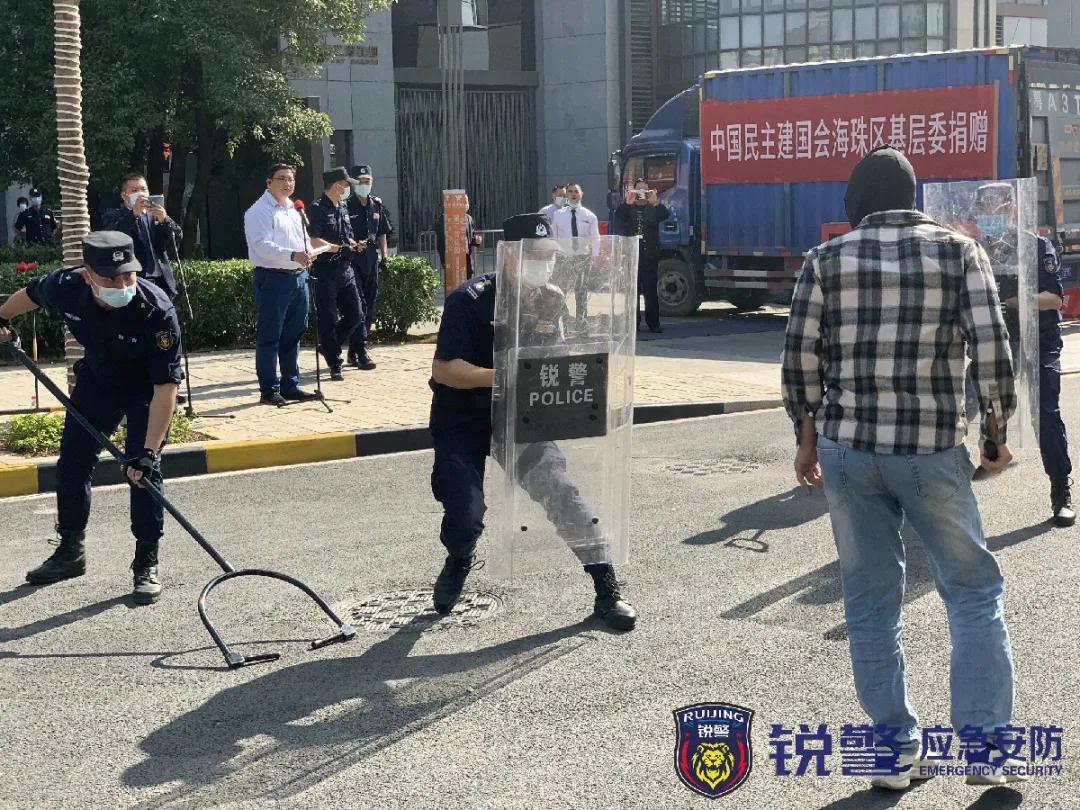 銳警應急安防：安全演練送平安！南(nán)石頭街(jiē)這(zhè)場(chǎng)活動獲市(shì)民(mín)頻(pín)頻(pín)點贊