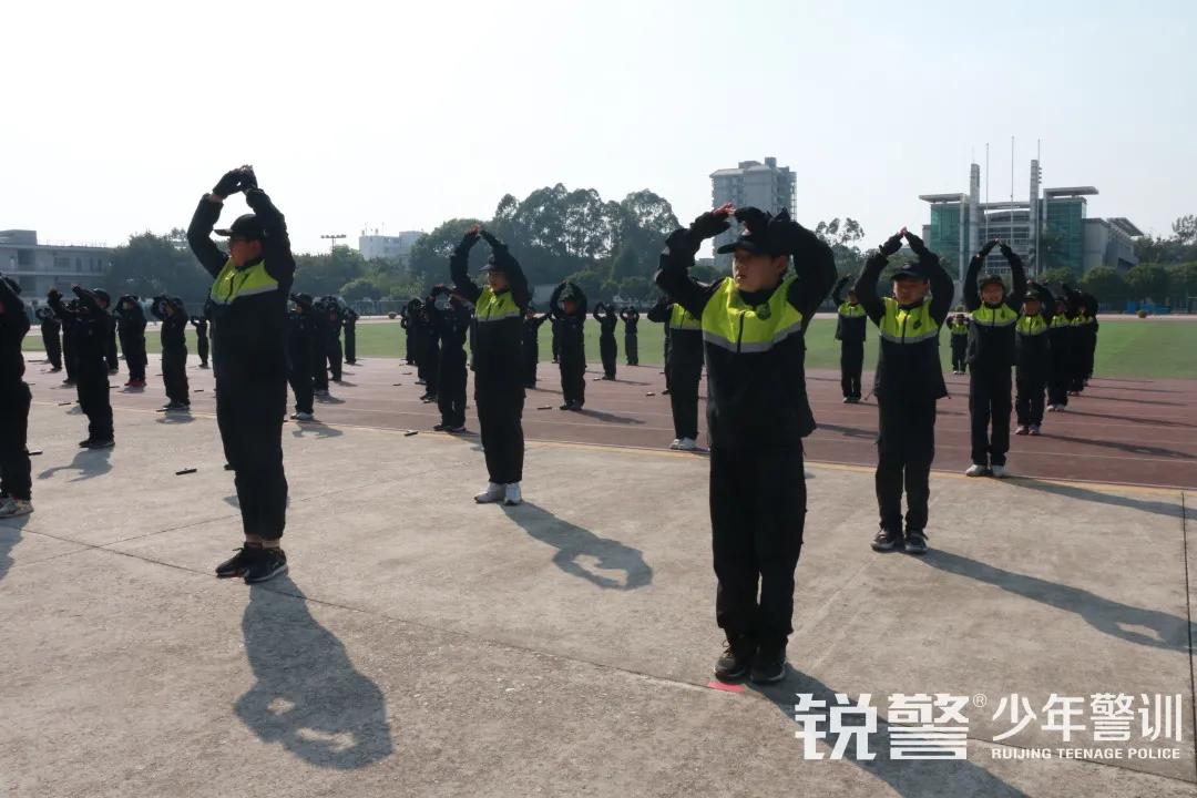 超越體(tǐ)育營圓滿結營：少(shǎo)年(nián)強中國(guó)強，堅定信念勇往直前