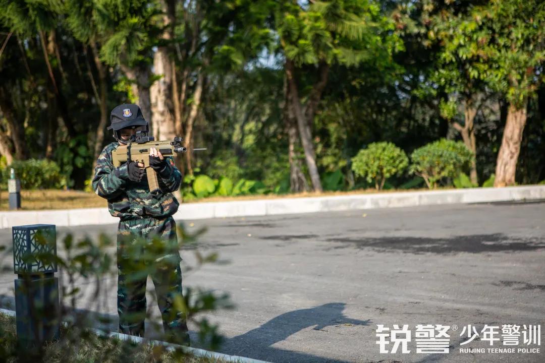 超越體(tǐ)育營圓滿結營：少(shǎo)年(nián)強中國(guó)強，堅定信念勇往直前