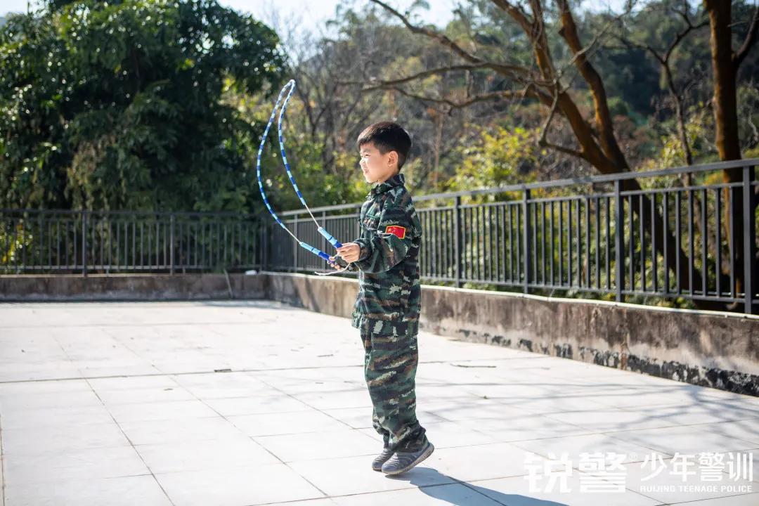 超越體(tǐ)育營圓滿結營：少(shǎo)年(nián)強中國(guó)強，堅定信念勇往直前