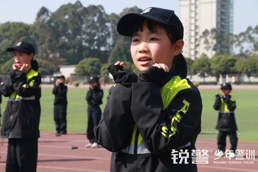 超越體(tǐ)育營圓滿結營：少(shǎo)年(nián)強中國(guó)強，堅定信念勇往直前