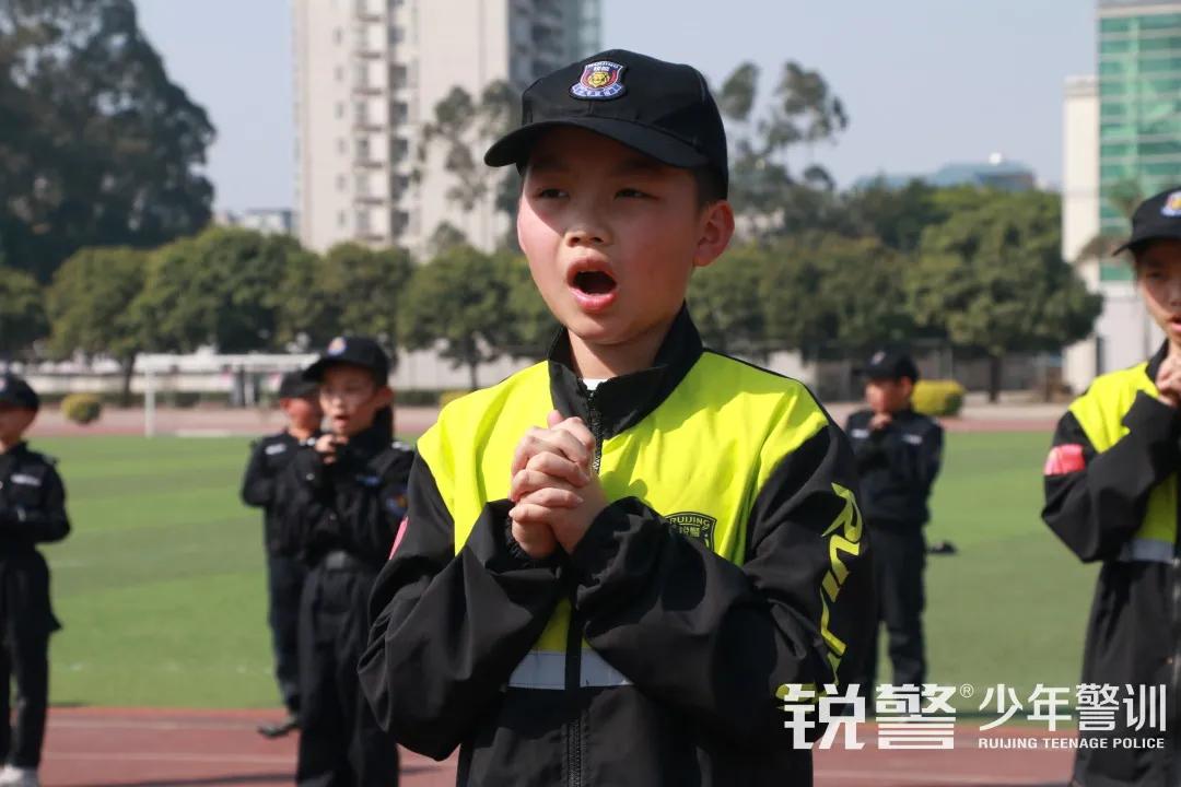 超越體(tǐ)育營圓滿結營：少(shǎo)年(nián)強中國(guó)強，堅定信念勇往直前