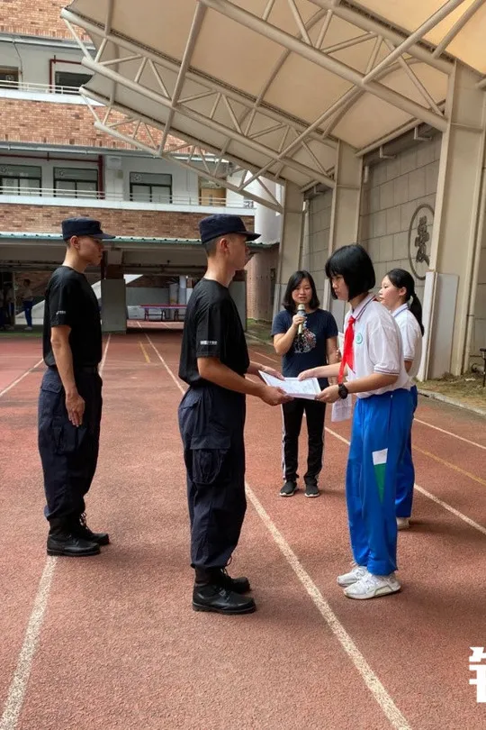 銳警少(shǎo)年(nián)警訓：勇往直前，開(kāi)啓廣州培道(dào)實驗學校(xiào)新篇章(zhāng)