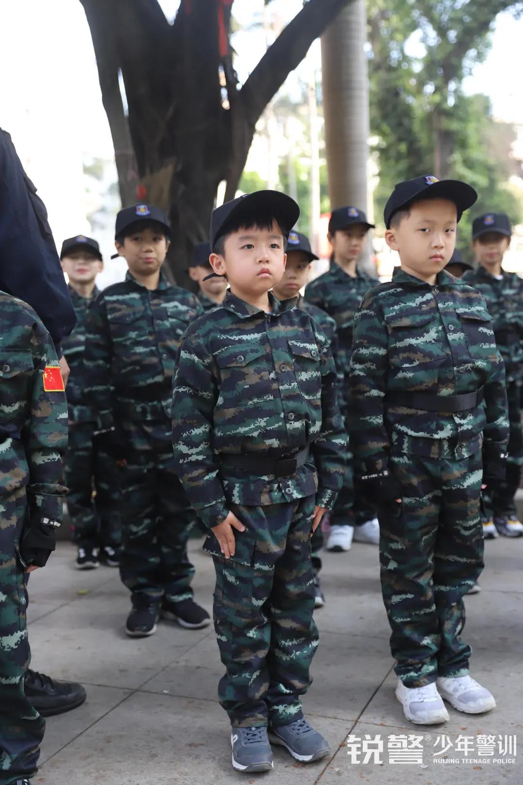 特警突擊營圓滿結營：曆經警訓淬煉，成就(jiù)英勇少(shǎo)年(nián)