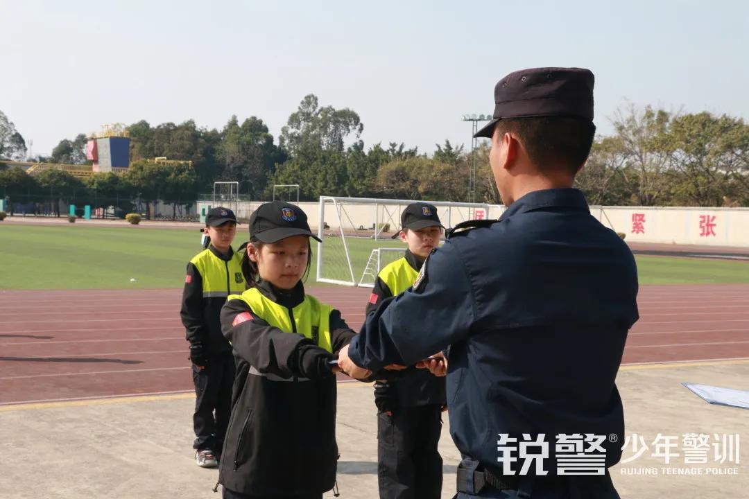 超越體(tǐ)育營圓滿結營：少(shǎo)年(nián)強中國(guó)強，堅定信念勇往直前